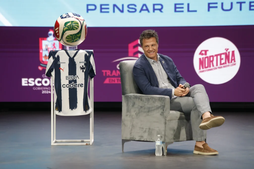 Ofrecen ‘Tato’ Noriega y Gómez Junco una amena charla futbolera 1 636820770 1962899077639677 8724088906822940536 n