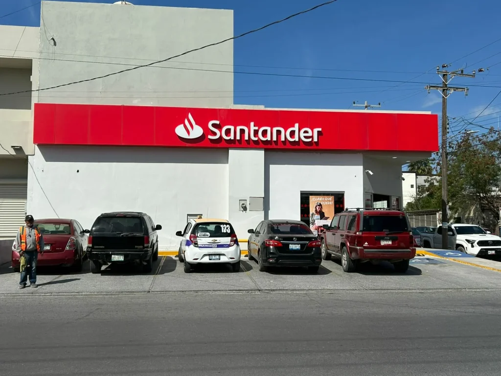 Reanudan bancos operaciones en Reynosa tras suspensión preventiva por violencia 1 637233035 2367374083781559 2638241729511871047 n