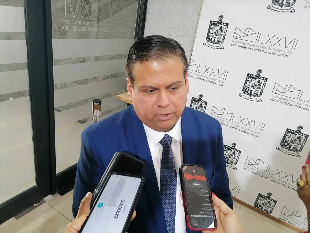 Presentan iniciativa de 'Ley Therian' en el Congreso de Nuevo León 1 637808473 1268585761802546 7387978483920105745 n