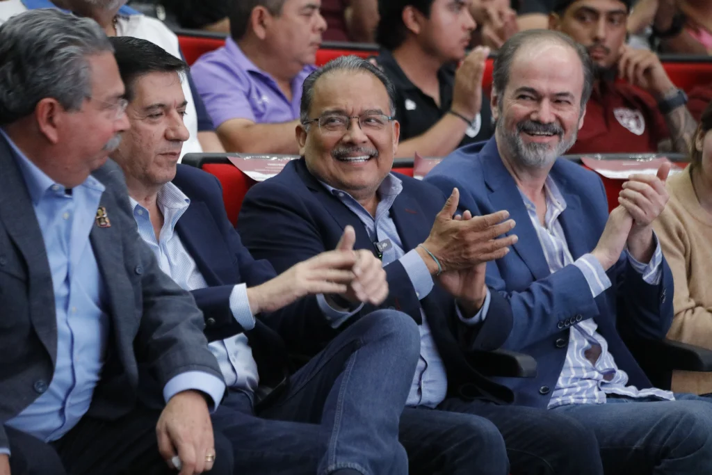Ofrecen ‘Tato’ Noriega y Gómez Junco una amena charla futbolera 5 641239151 3354369498074065 5408977438702961929 n