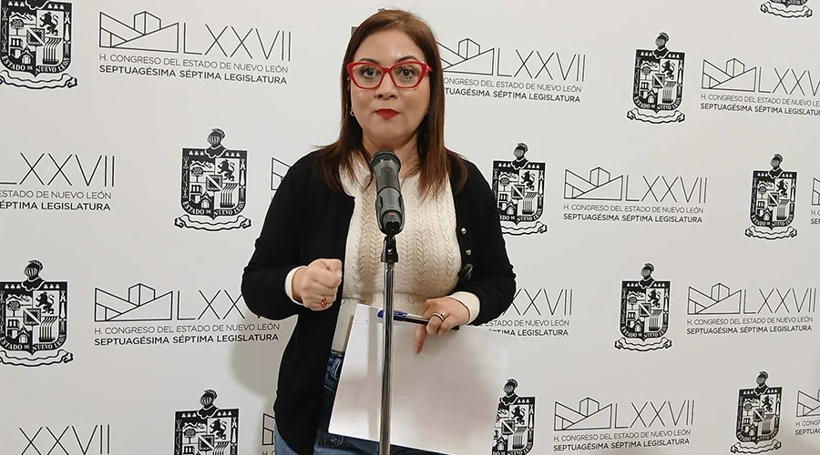 ARMINDA SERRATO 89