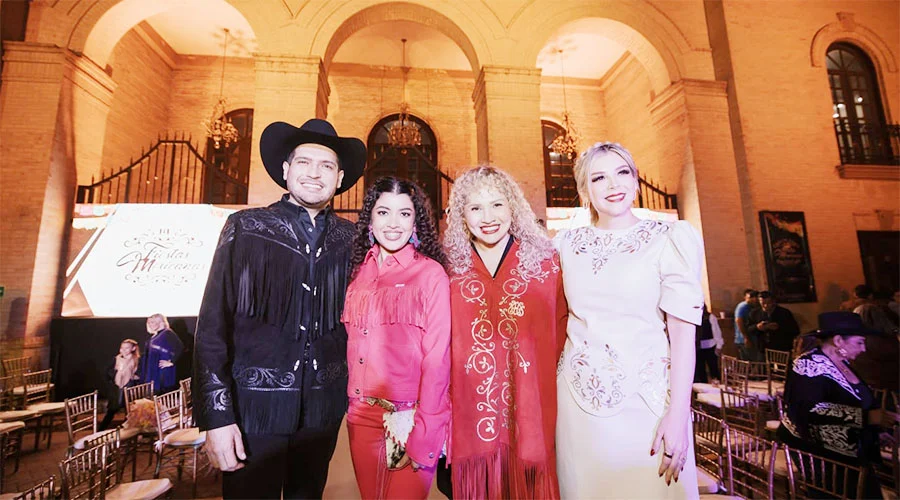 Orgullo y tradición se viven en el desfile de Cueras Heaberli: Beto Granados 1 BETO GRANDADOS 2b