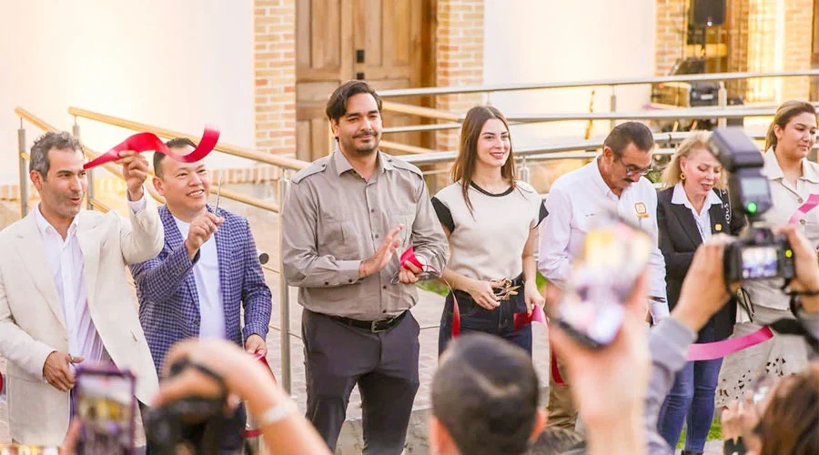 Inauguran Carlos y Alejandra primer emprendimiento de Apertura de Negocios Costo Cero 1 CARLOS 2 bc