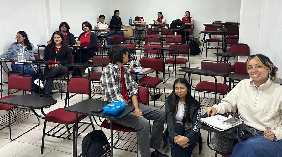'Verifiquen siempre su información', aconsejan en charla de la UT 1 ESTUDIANTES UT