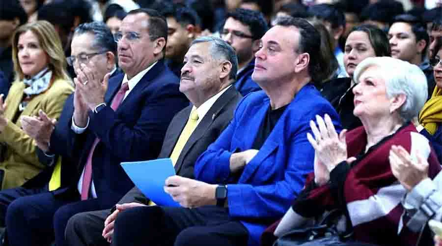 Celebra UANL séptima Cátedra Osvaldo Batocletti con David Faitelson 1 FAITLESON 2