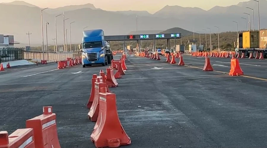 Piden a autoridades intervenir para eliminar cobro de cuota en carretera Rumbo Nuevo