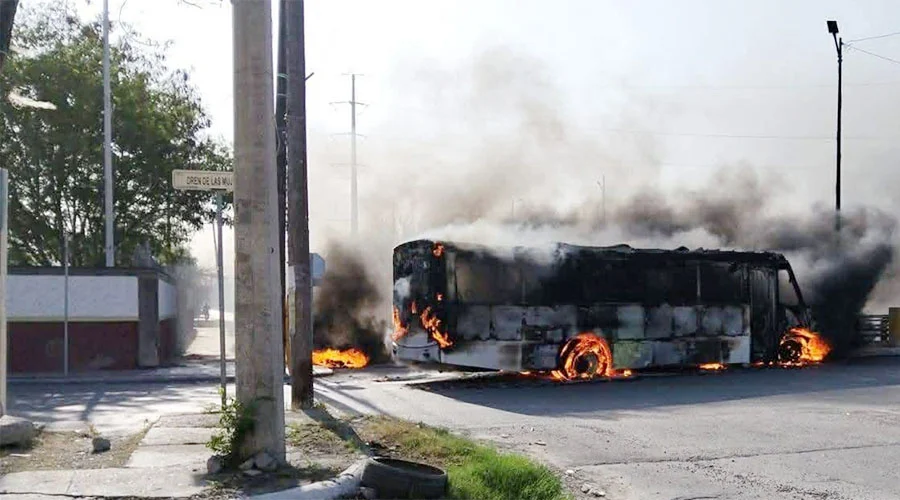 Autoridades liberan bloqueos en Reynosa y la zona Ribereña 1 QUEMA REYNOSA 12
