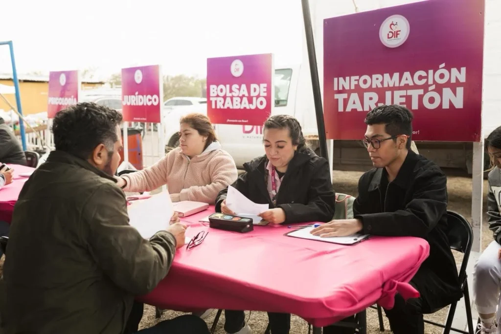 Lleva DIF Matamoros bienestar al Fraccionamiento Canadá 1 WhatsApp Image 2026 02 05 at 12.52.00 PM