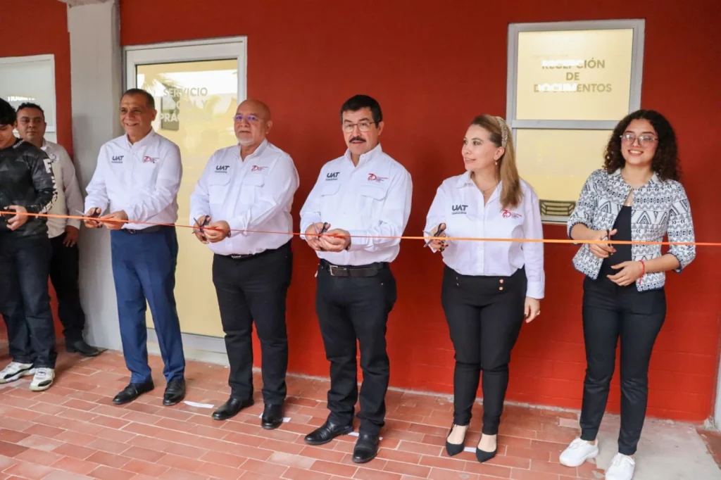 Forma UAT a estudiantes con más competencias para el mercado laboral 1 WhatsApp Image 2026 02 11 at 5.38.17 PM 2
