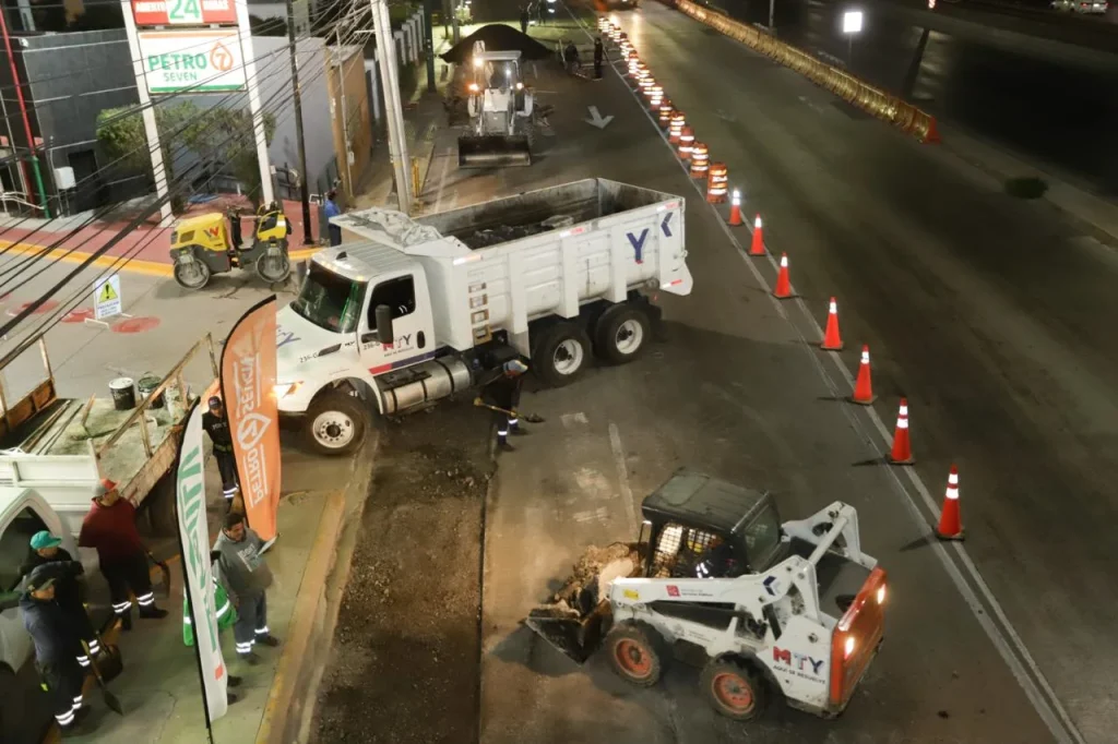 Interviene Monterrey más de 200 m² con bacheo en Barrio Antiguo 1 WhatsApp Image 2026 02 12 at 6.11.40 PM