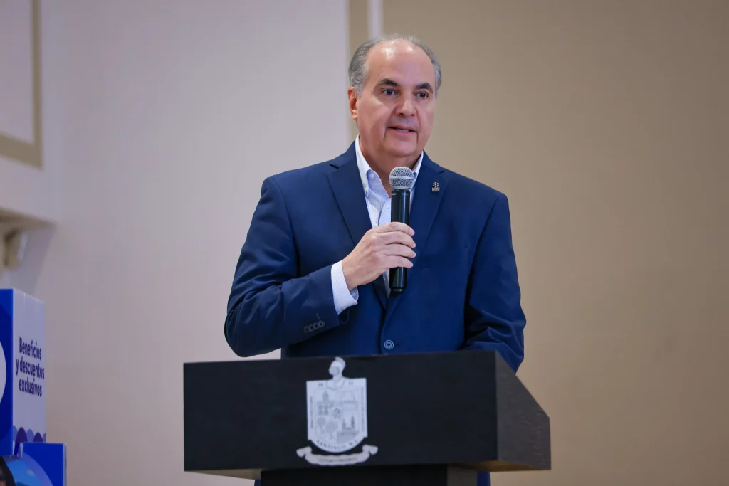 Gobierno de Santiago y CANACO fortalecen a comerciantes y PyMEs 3 WhatsApp Image 2026 02 25 at 4.58.28 PM 1