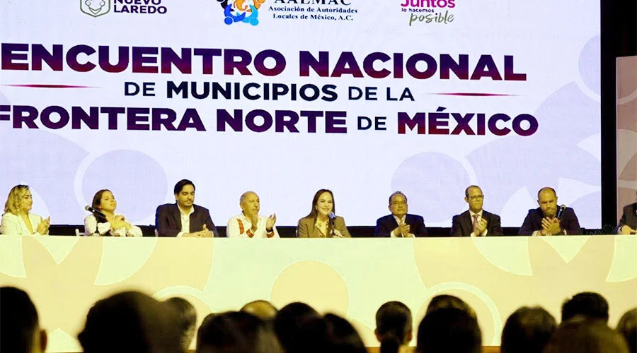 Representa Carlos Peña Ortiz a Tamaulipas en Encuentro Nacional de Municipios de la Frontera Norte 1 alcaldes 2b