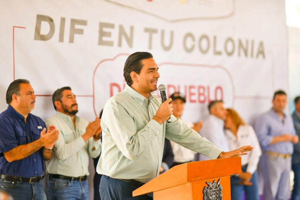 Llevó Alcalde Carlos Peña Ortiz servicios gratuitos a las familias de la Jacinto López 2 imagen