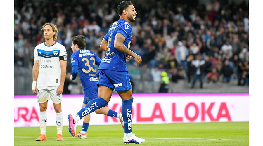 Cae Rayados en CU, Pumas los vence 2-0 5 pumas 3C