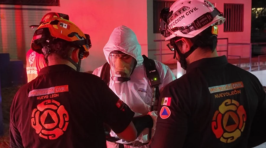 Fuga de gas cloro deja un lesionado en Monterrey 1 640267952 1675987393754871 2216612974482056091 n