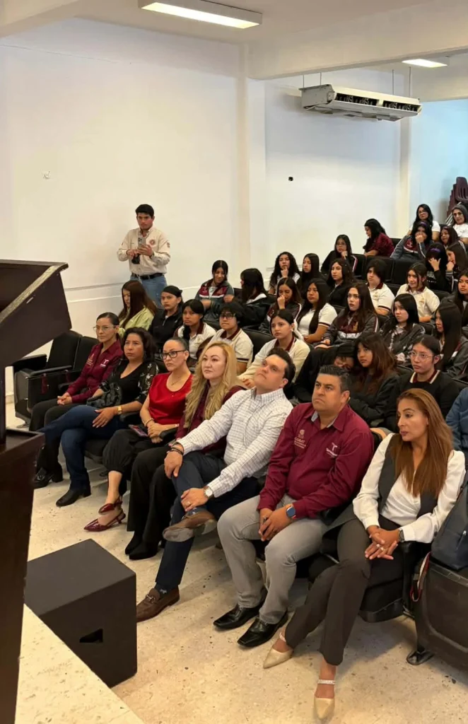 Lleva Humberto Prieto conferencia 'Mujeres que transforman' a estudiantes reynosenses 1 641813637 2148309035705794 1733240915970717528 n