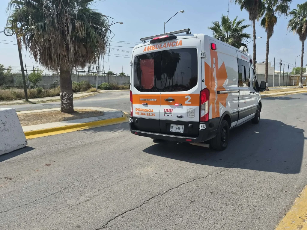 Llega ambulancia a Centro de Justicia en Cadereyta para atender a Karina ‘N’ 1 646014132 1283882173601465 2162417113071702350 n