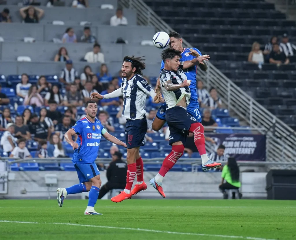Santi Mele echa a perder partido y Cruz Azul derrota a Rayados 3 646845349 877118615287215 1123877954510412453 n