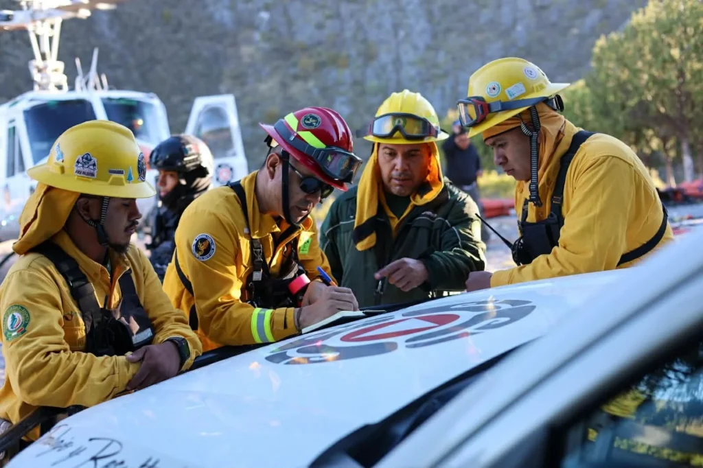 Continúan labores de incendio forestal en la sierra de Galeana 3 648461530 1492924102836183 5297874397894561612 n