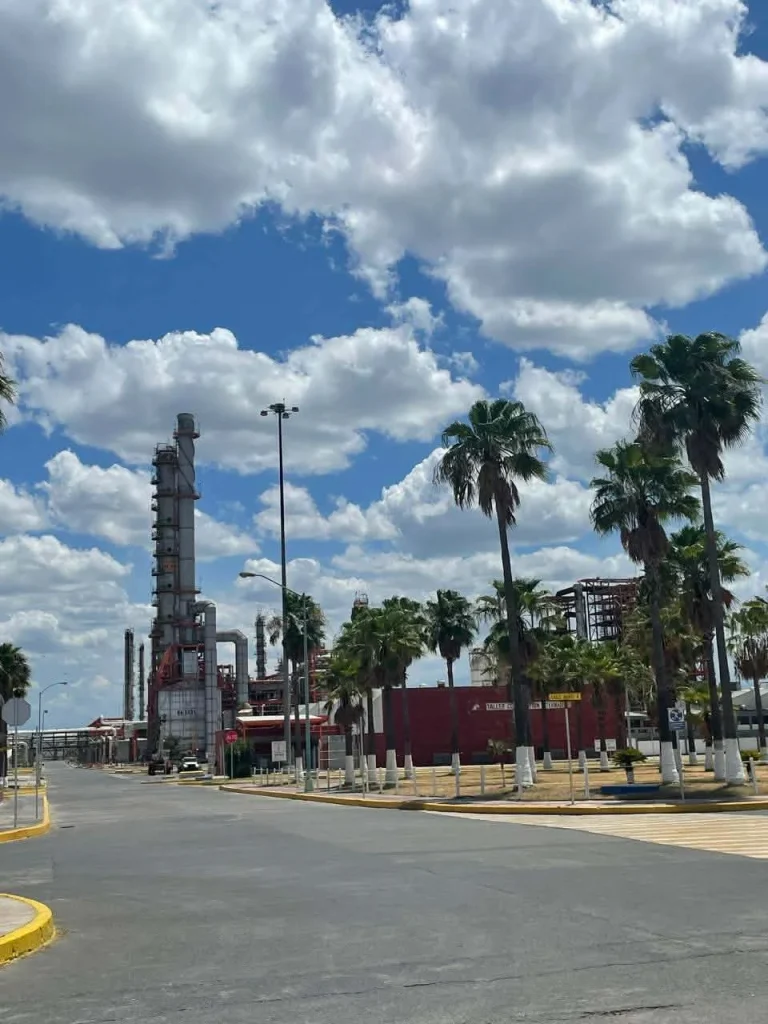 Cumple 47 años la Refinería de Cadereyta, principal fuente energética del noreste 3 648772043 1614832399735742 4668588929585370557 n