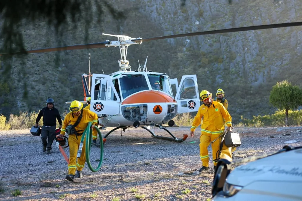Continúan labores de incendio forestal en la sierra de Galeana 5 649358007 1885880658962163 1667624429794077557 n