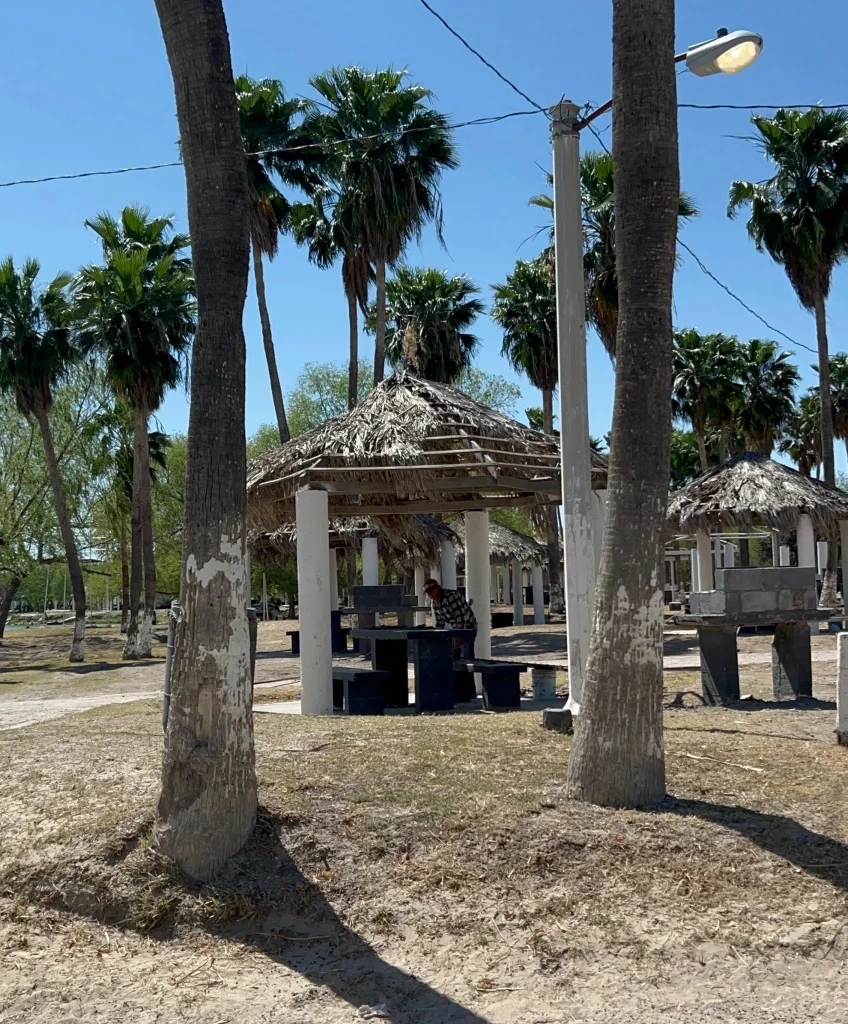 Intensifican limpieza en La Playita de Reynosa por Semana Santa 2 649661702 920362357403322 7907052284265397201 n