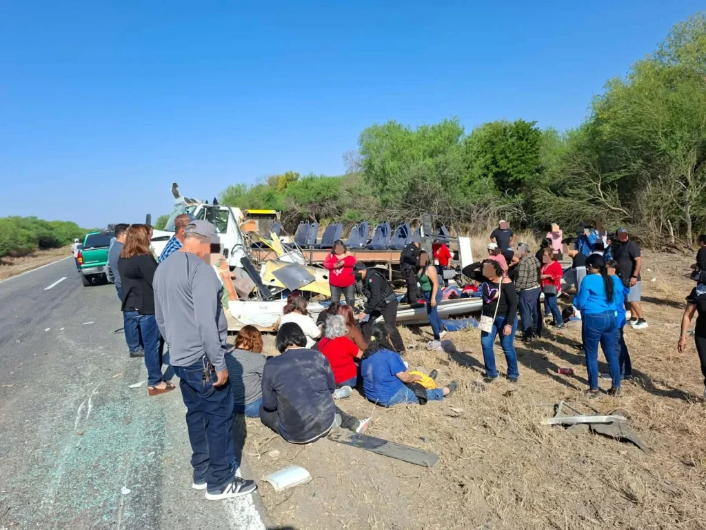 Atienden accidente con 15 lesionadas en la Carretera Federal 101 1 650010118 1299525818755065 12904404973376405 n