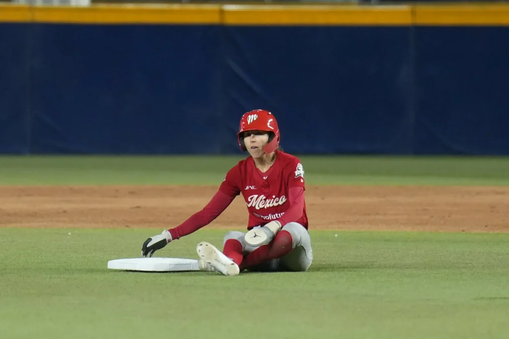 Vence Sultanes a Diablas en el primer juego de Serie de la Reina 8 650321456 1862032157822201 8105881829252999709 n