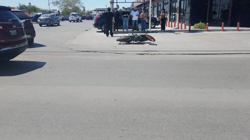 Motociclista queda lesionado tras choque en Reynosa 1 651248002 884751254566058 594533375273591312 n