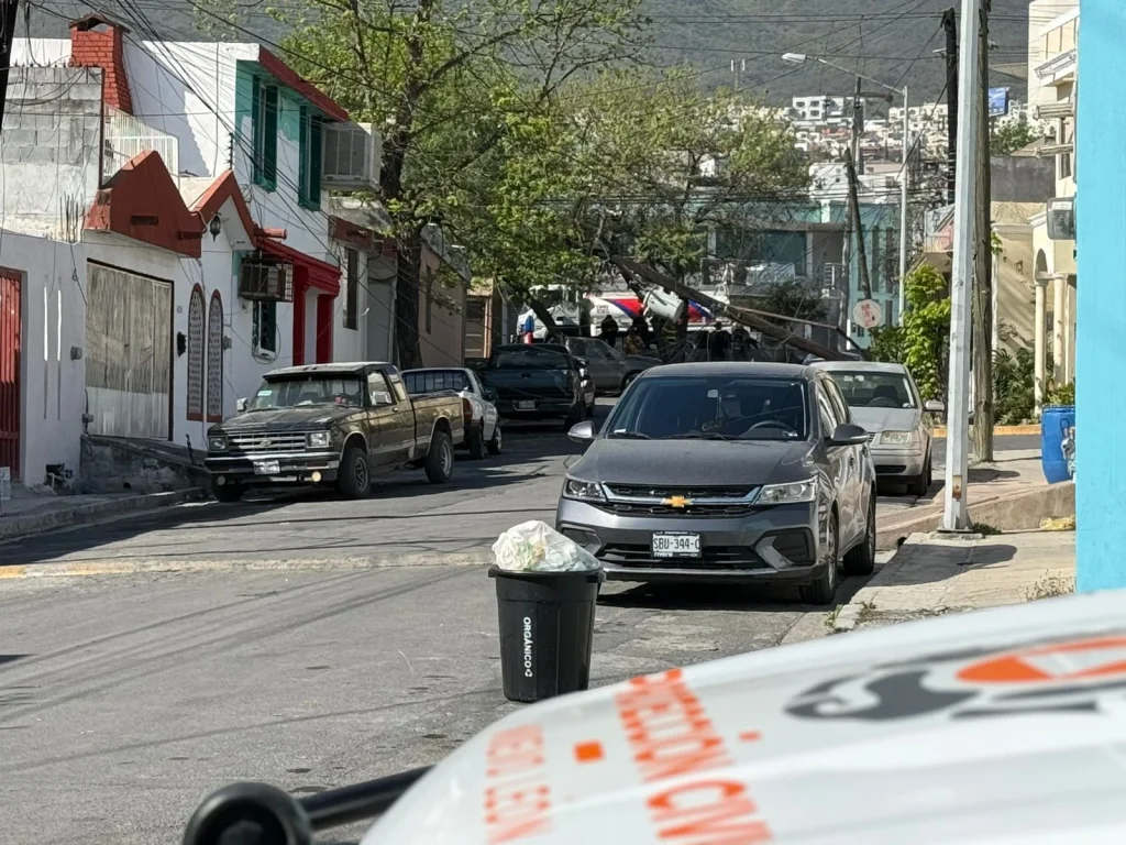 Evacúan viviendas en Monterrey tras fuga de gas 1 653467604 1420052069289353 1313379062784986483 n