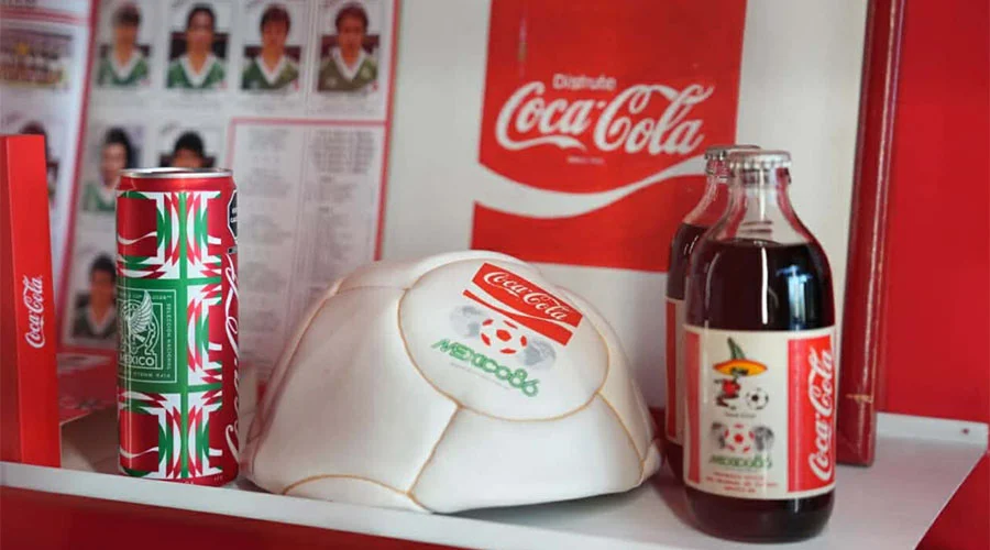 Llega a Monterrey Copa del Mundo de la FIFA 2 COCA COLA MUNDIAL 1a