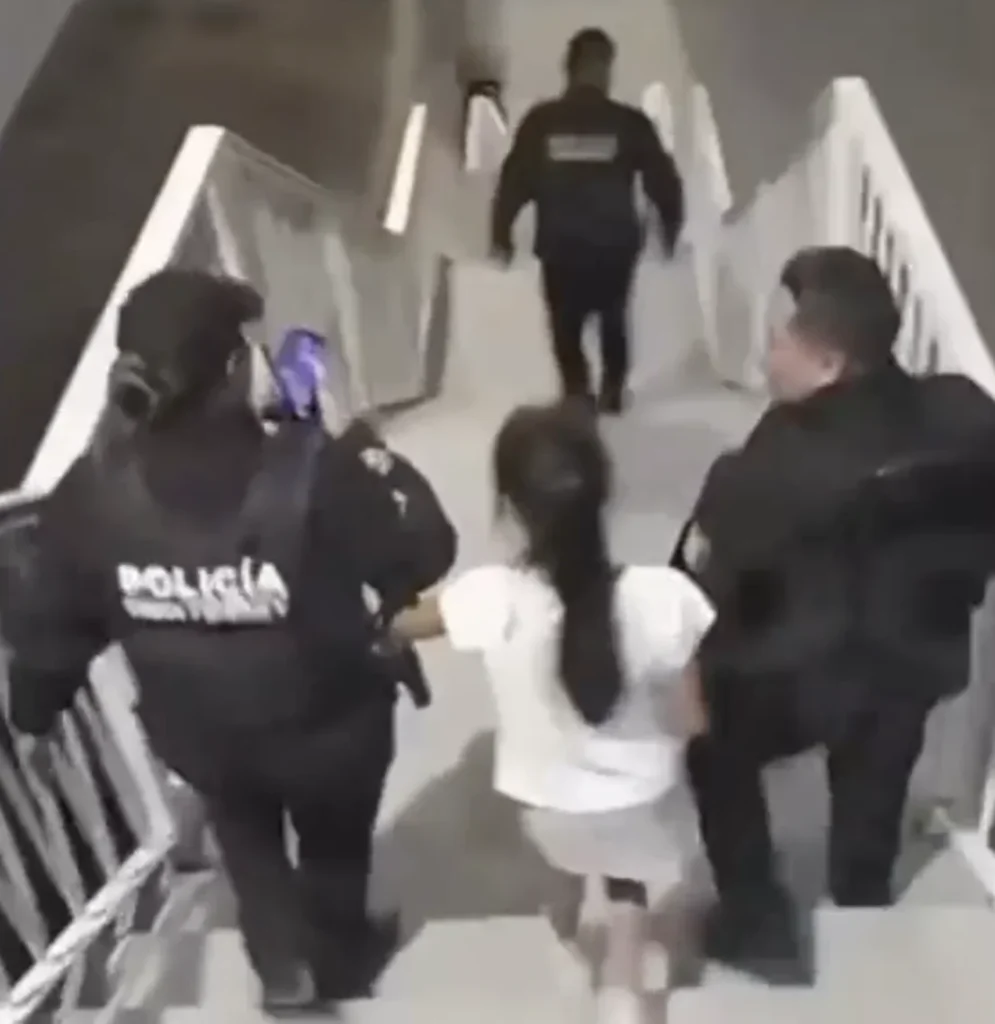 Localizan a niña perdida con tótem de seguridad en Monterrey 1 Captura de pantalla 2026 03 17 a las 11.02.38 a.m