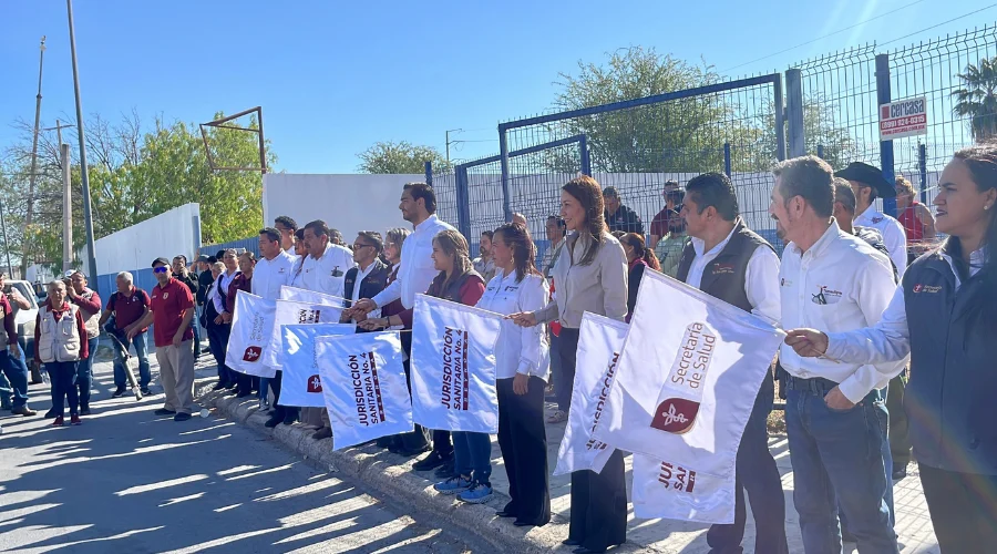 Con el propósito de combatir el dengue, la Secretaría de Salud de Tamaulipas puso en marcha una brigada de fumigación y descacharrización en la colonia Aquiles Serdán, donde se realizarán recorrid