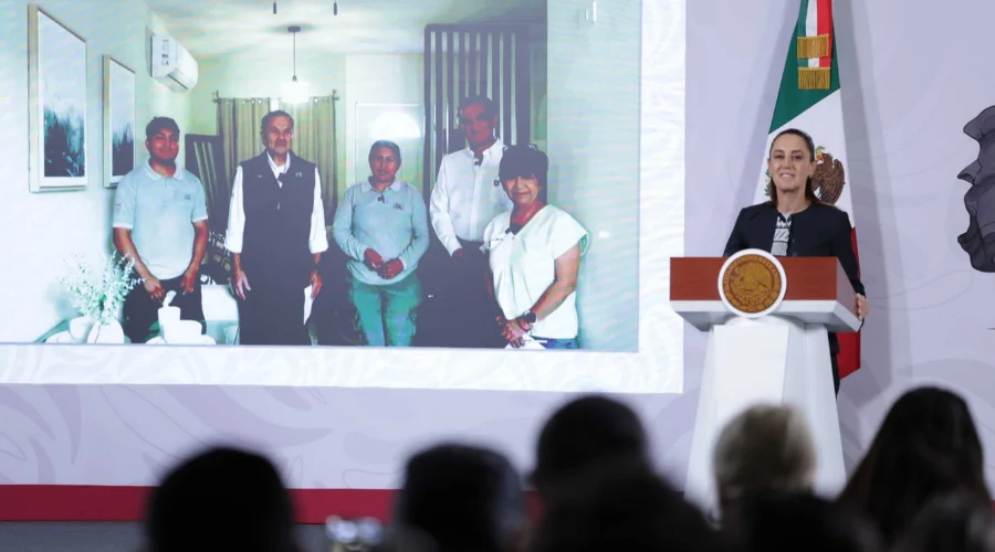 El Instituto del Fondo Nacional de la Vivienda para los Trabajadores (Infonavit) y de la Comisión Nacional de Vivienda (Conavi) entregaron esta mañana 42 hogares a derechohabientes de Tamaulipas,
