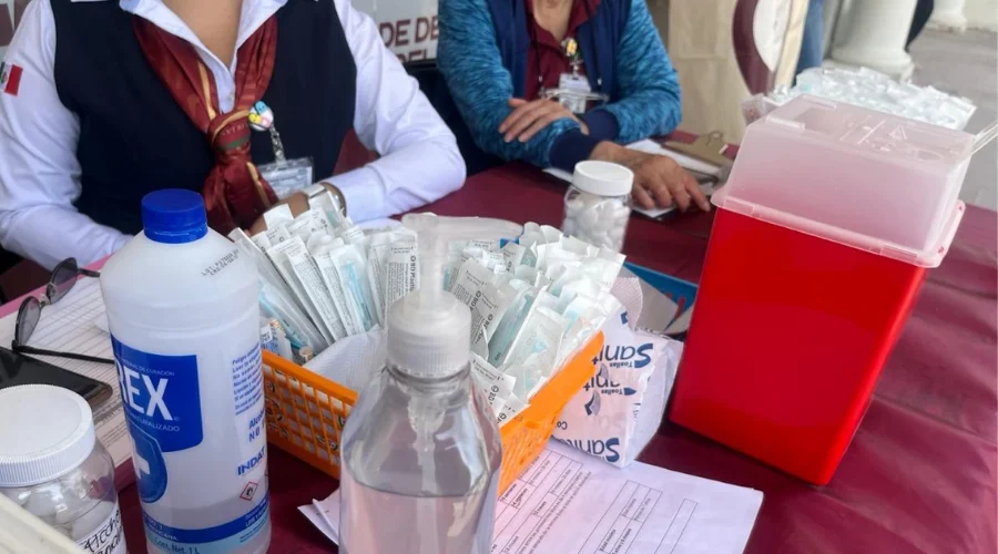 En lo que va del mes de marzo y gracias a las jornadas de salud que ha intensificado la Secretaría de Salud del Estado en Reynosa, se han aplicado alrededor de 7 mil vacunas.