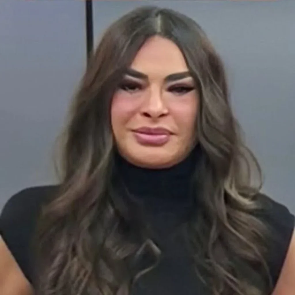 Rostro de Galilea Montijo sorprende en Hoy 1 HDEnSqfXMAAoWg2