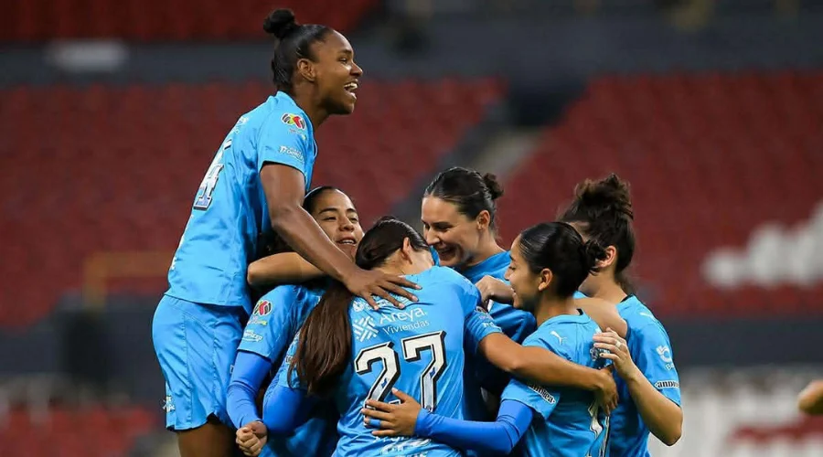 Las Rayadas de Monterrey siguen siendo invictas y líderes en el Clausura 2026 luego de vencer 3-0 al Atlas en calidad de visita en el Estadio Jalisco por la jornada 12 del torneo.