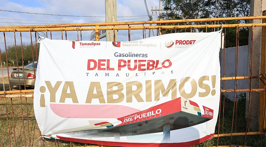 Supervisa Américo operaciones y despacho de la Gasolinera del Pueblo 1 MANTA 45s