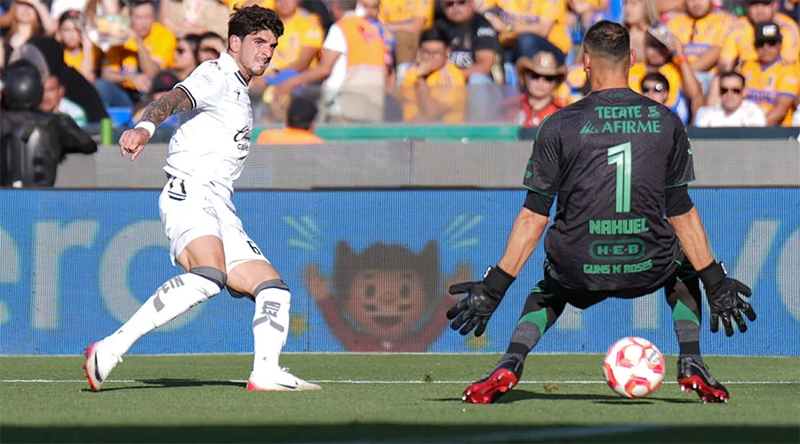 Fríos Tigres empatan sin goles ante Querétaro y son abucheados 5 NAHUELN 7pp