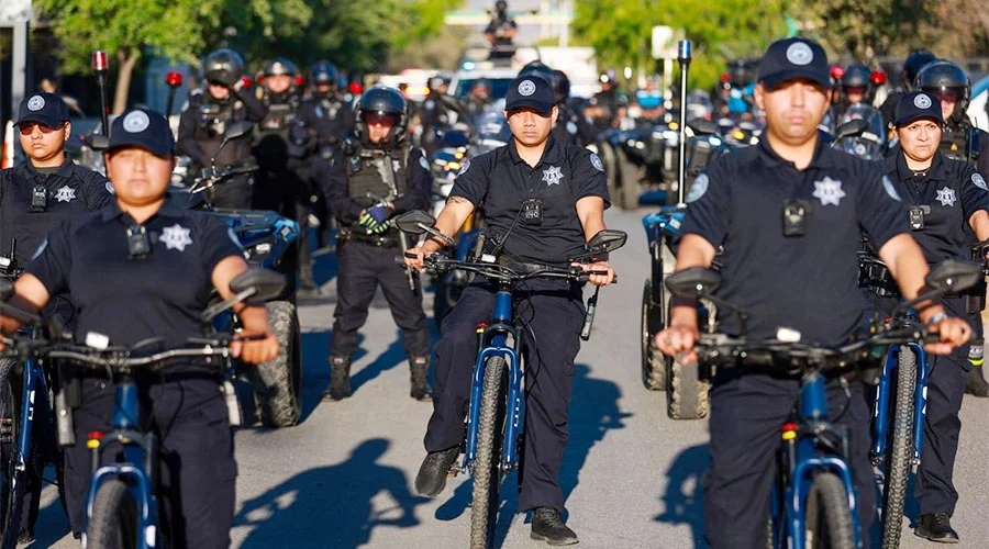 POLICIAS SAN PEDRO 132