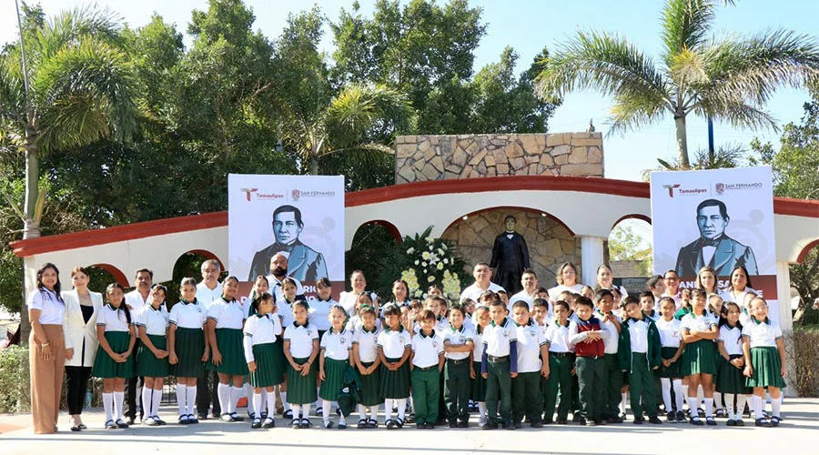 En San Fernando celebran el 220 aniversario del natalicio de Benito Juárez 1 PRIMARIA 2sbba