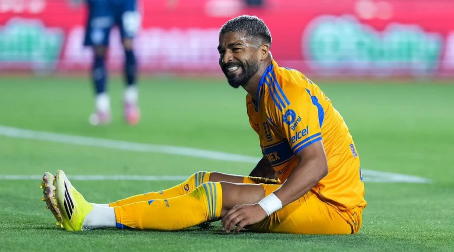 Convocan a Mele y Aguirre a la Selección Uruguaya 2 Pese al inicio alentador con un doblete en la Concacaf Champions Cup Rodrigo ‘Bufalo Aguirre ya acumula mas de 500 minutos sin gol en Liga MX desde su llegada a la escuadra felina