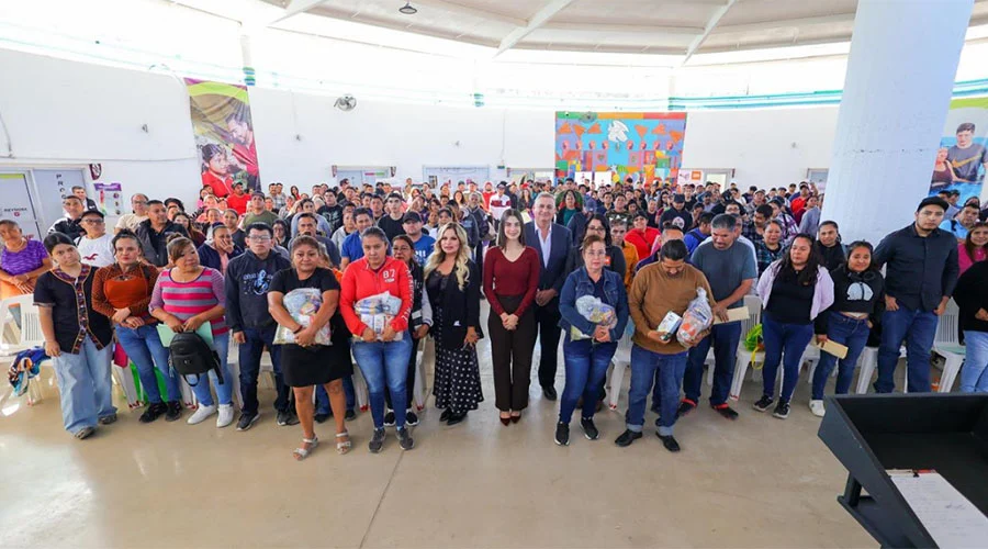 Acerca Carlos Peña Ortiz oportunidades laborales para familias 1 REYNOS 220oe