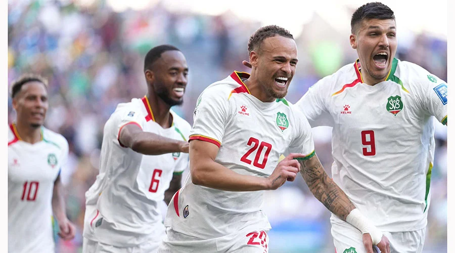 ¡Sigue el sueño! Bolivia remonta y vence 2-1 a Surinam 5 SURINAM 778