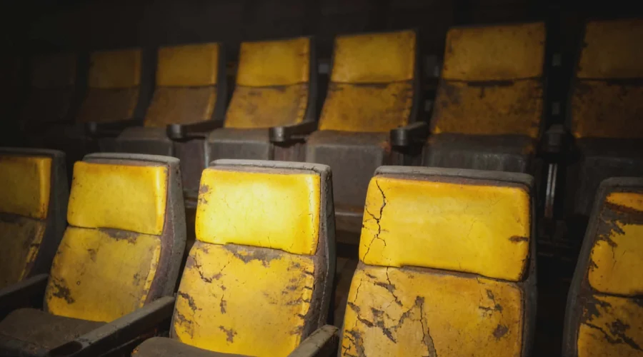 Un incendio registrado al interior de una sala de Cinemex provocó la evacuación preventiva de 60 personas durante la noche del jueves, sin que se reportaran personas lesionadas, informó Protección