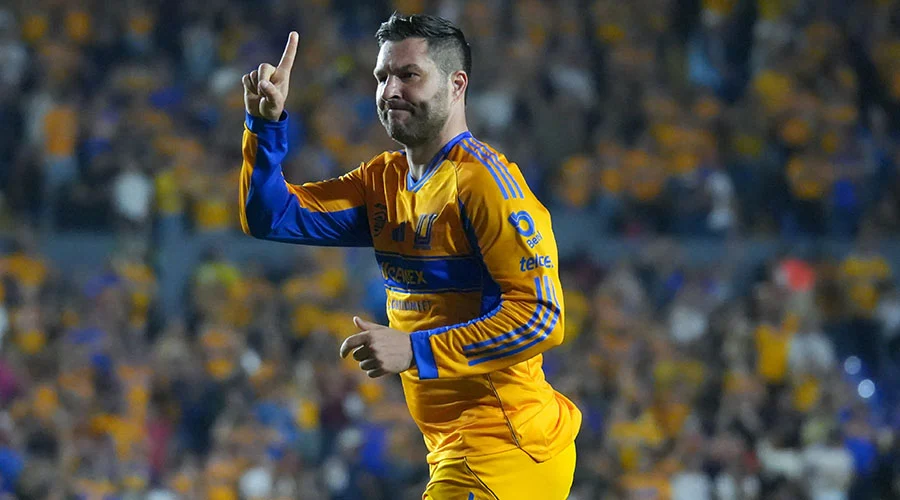 ¡Lo hizo! Gignac le da el triunfo a Tigres en el Clásico 142 9 andre