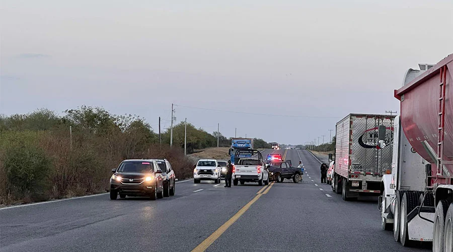 Muere tripulante en choque con volcadura en la carretera Victoria–Matamoros 1 choque 2bb
