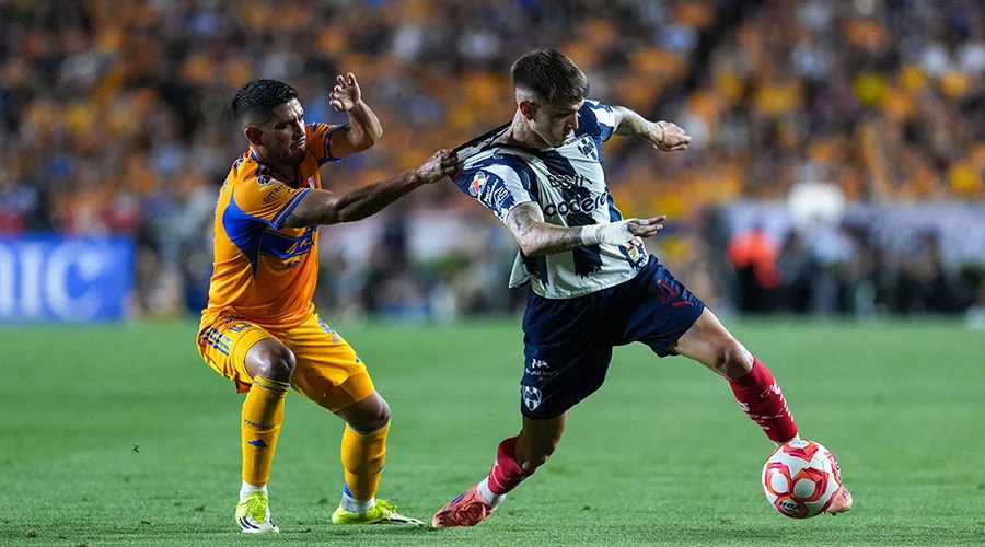 ¡Lo hizo! Gignac le da el triunfo a Tigres en el Clásico 142 2 clas