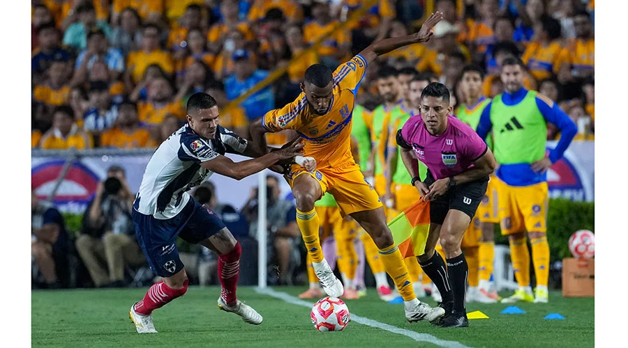 ¡Lo hizo! Gignac le da el triunfo a Tigres en el Clásico 142 4 juga