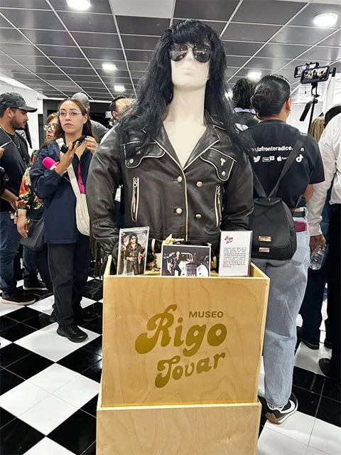 Realizan homenaje a Rigo Tovar por su 21 aniversario luctuoso (VIDEO) 2 museo rigo 23
